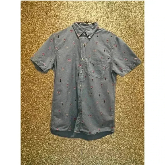 American Eagle Short Sleeve ButtonUp Flamingo Shirt Sz S Blue Pink Cotton (0189) - Picture 1 of 8